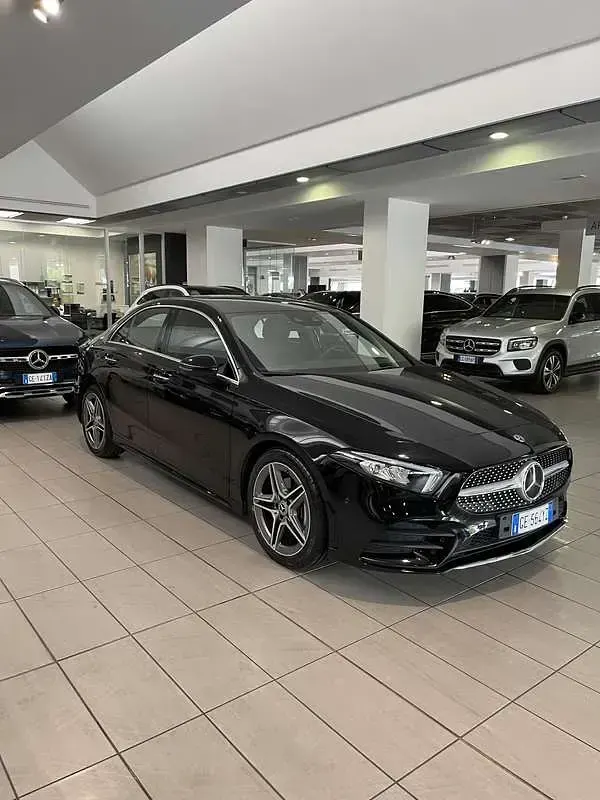Usata Mercedes A180 Premium 116 CV (85 kW) 2019 Berlina