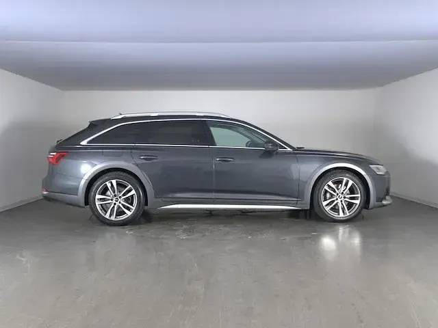 Usata Audi A6 Allroad Comfort 204 CV (150 kW) 2023 Grigio manhattan metallizzato Station wagon