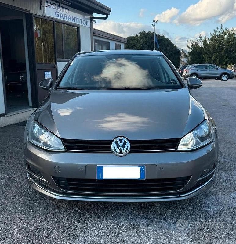 Usata VW Golf VII Highline 105 CV (77 kW) 2013 Grigio Berlina