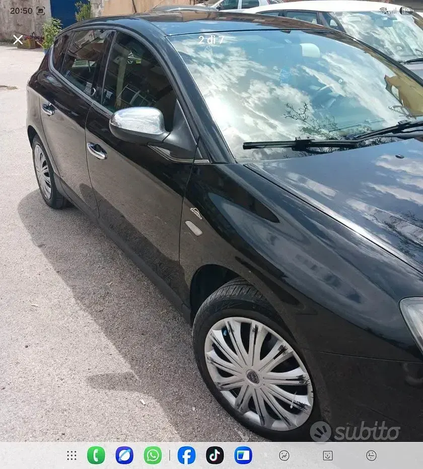 Usata Lancia Delta 120 CV (88 kW) 2011 Nero Utilitaria