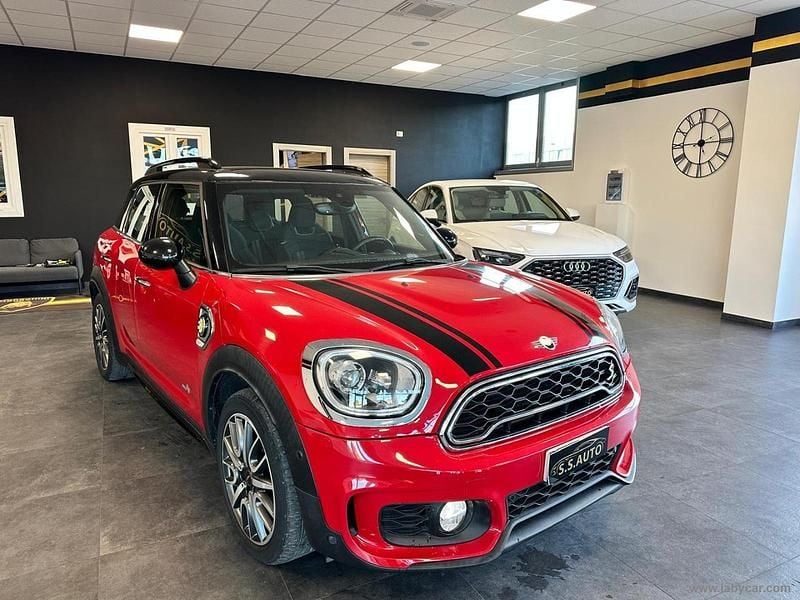 Usata Mini Cooper S Countryman 135 CV (99 kW) 2019 Rosso SUV