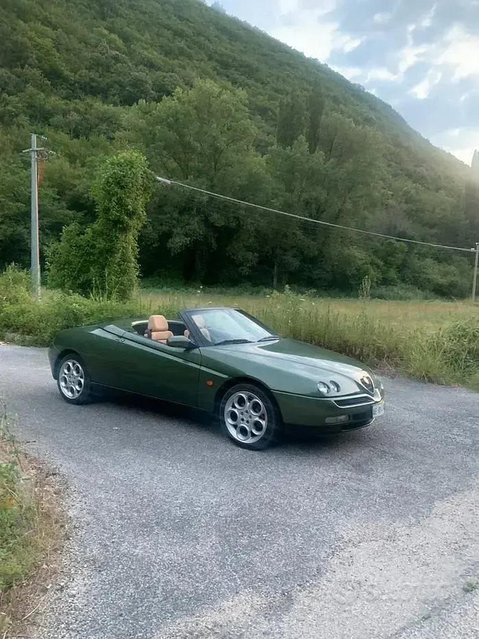 Usata Alfa Romeo Spider 150 CV (110 kW) 1995 Cabrio