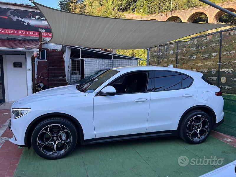Usata Alfa Romeo Stelvio Business 190 CV (139 kW) 2022 Bianco SUV