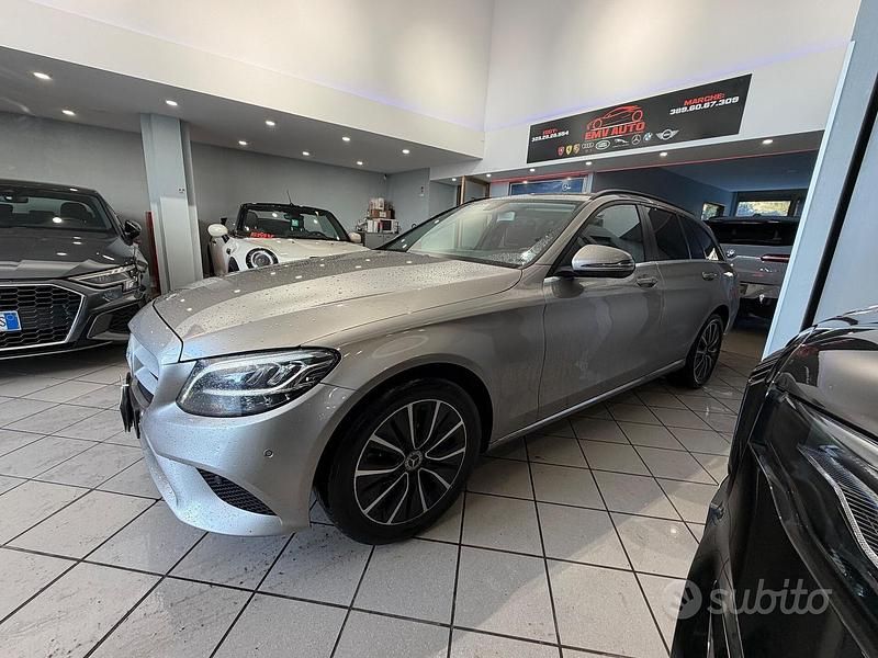 Usata Mercedes C220 Premium 194 CV (142 kW) 2019 Grigio Station wagon