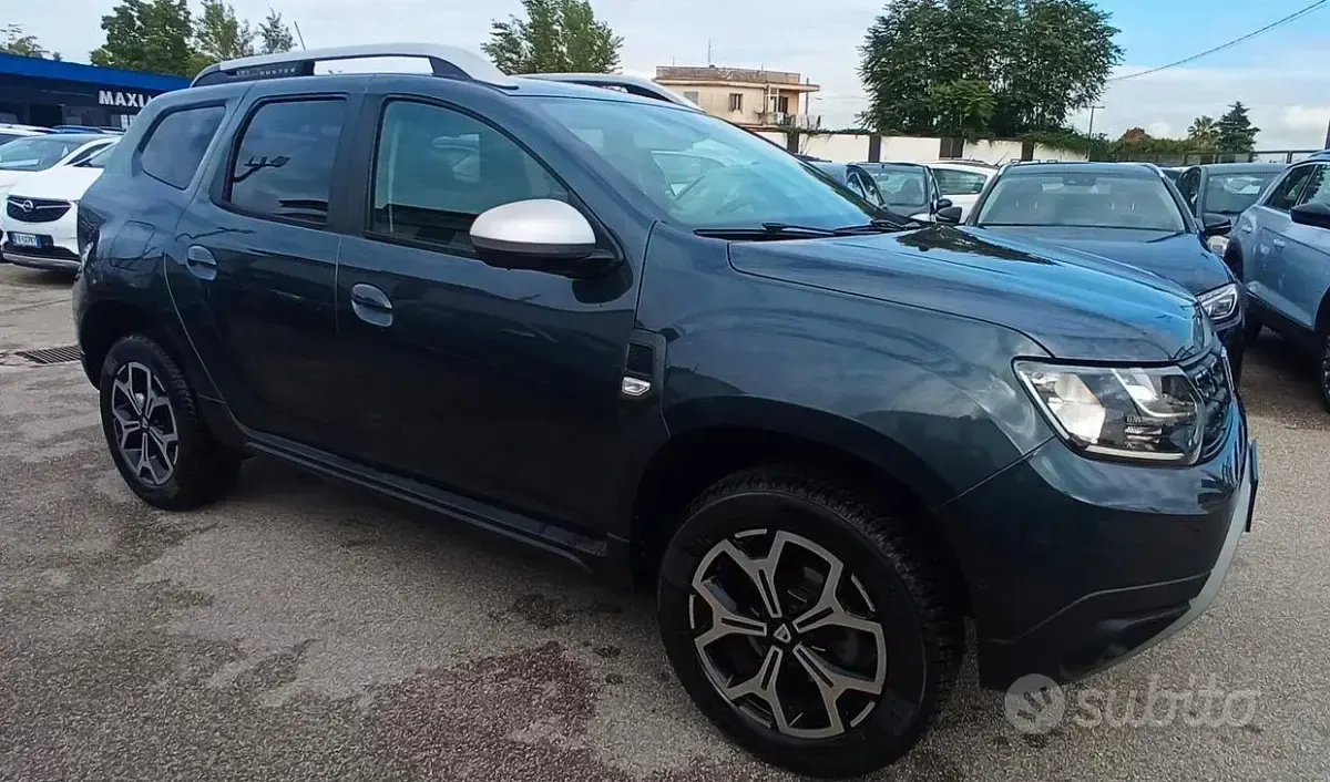 Usata Dacia Duster 109 CV (80 kW) 2018 Grigio SUV