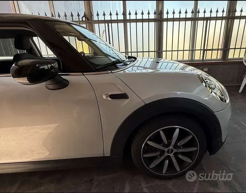 Usata Mini Cooper 136 CV (100 kW) 2020 Grigio Utilitaria