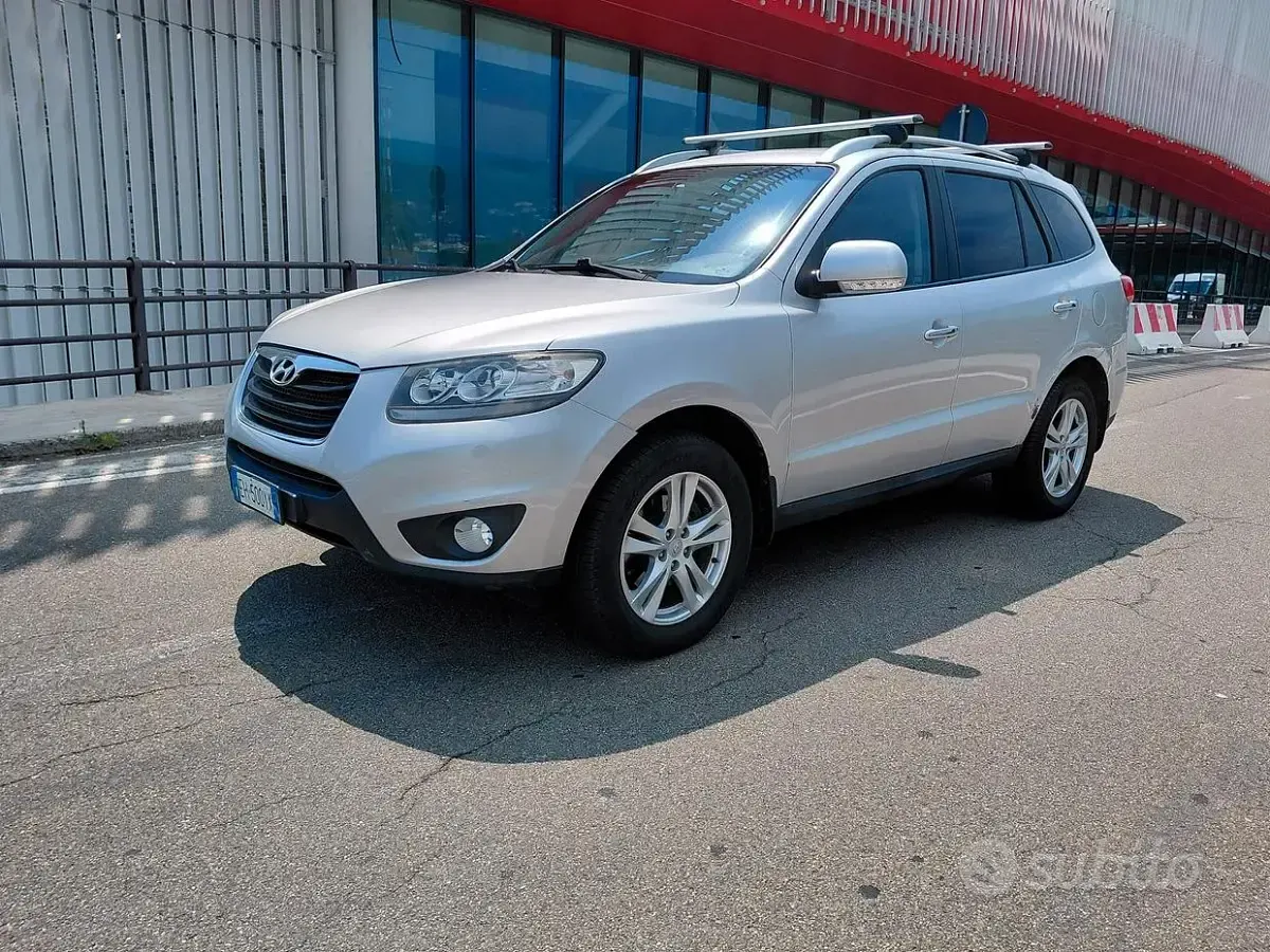 Usata Hyundai Santa Fe 197 CV (144 kW) 2011 Grigio SUV