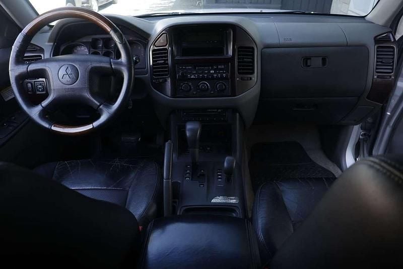 Usata Mitsubishi Pajero 165 CV (121 kW) 2001 Argento SUV