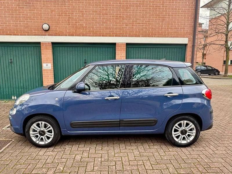 Usata Fiat 500L Business 95 CV (69 kW) 2020 Blu/azzurro Monovolume