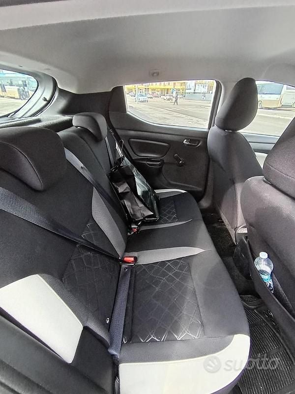 Usata Nissan Micra 71 CV (52 kW) 2018 Grigio Berlina