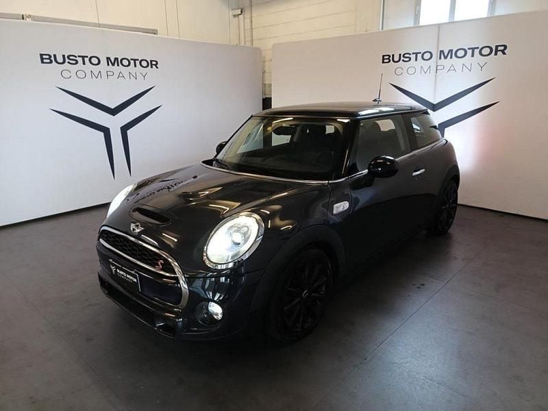Usata Mini Cooper SD Business 170 CV (125 kW) 2018 Grigio/nero / metallizzato Utilitaria