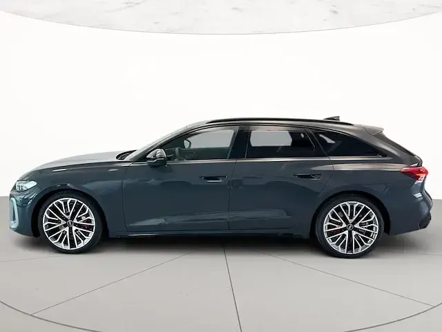 Usata Audi S5 Edition .1 367 CV (269 kW) 2024 Grigio magnete Station wagon