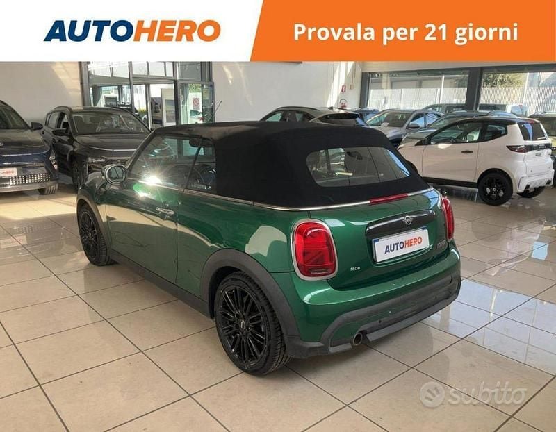 Usata Mini John Cooper Works Cabriolet 135 CV (99 kW) 2023 Verde Cabrio
