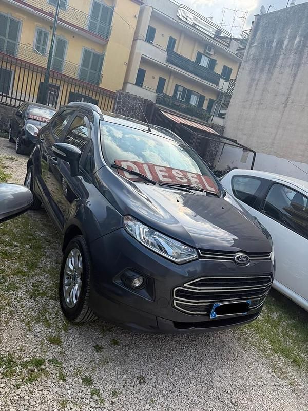 Usata Ford Ecosport Titanium 90 CV (66 kW) 2015 Grigio SUV