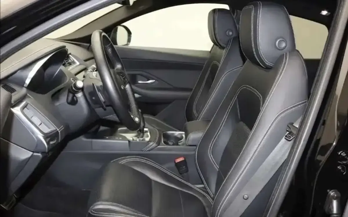 Usata Jaguar E-Pace R-Dynamic 200 CV (147 kW) 2019 Nero SUV