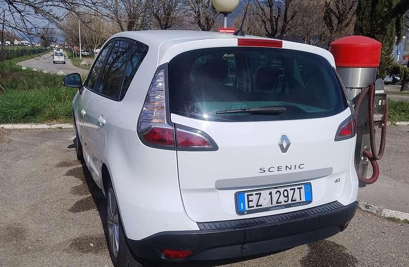 Usata Renault Scénic III LIMITED 110 CV (80 kW) 2015 Monovolume