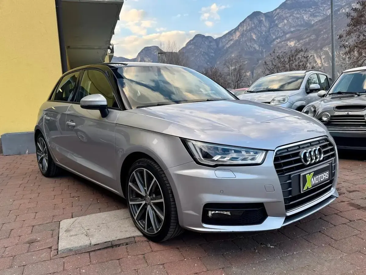 Usata Audi A1 90 CV (66 kW) 2016 Argento Utilitaria