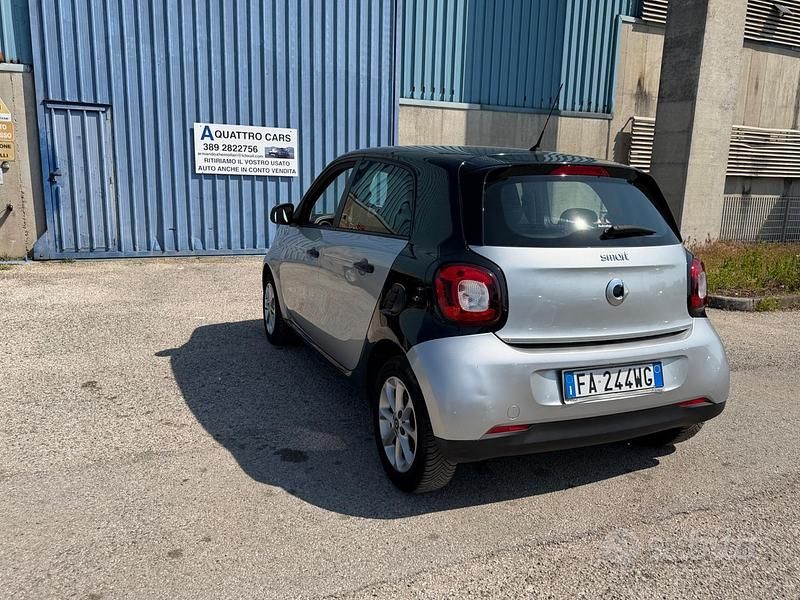 Usata Smart ForFour Prime 71 CV (52 kW) 2015 Grigio Utilitaria