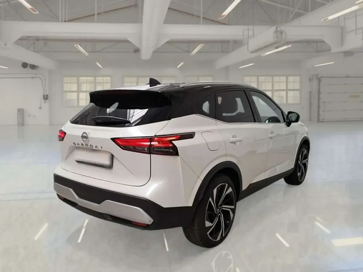 Usata Nissan Qashqai Tekna+ 158 CV (116 kW) 2022 Bianco SUV