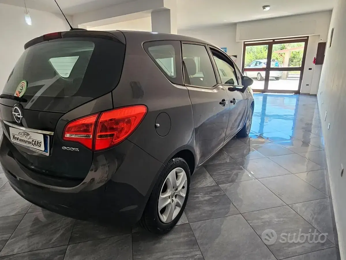 Usata Opel Meriva 95 CV (69 kW) 2017 Grigio Monovolume