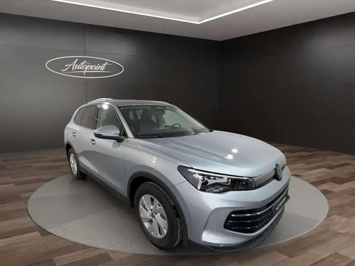 Nuova VW Tiguan Edition 131 CV (96 kW) 2026 Argento SUV
