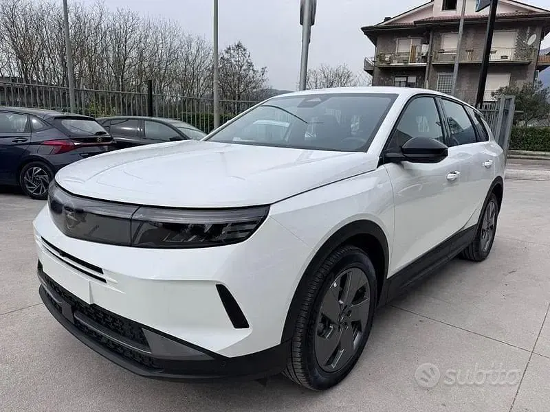 Nuova Opel Grandland X Edition 136 CV (100 kW) 2026 Grigio SUV