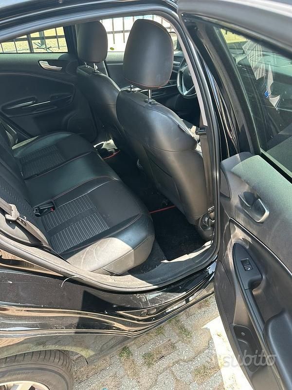 Usata Alfa Romeo Giulietta Super 120 CV (88 kW) 2018 Nero Utilitaria