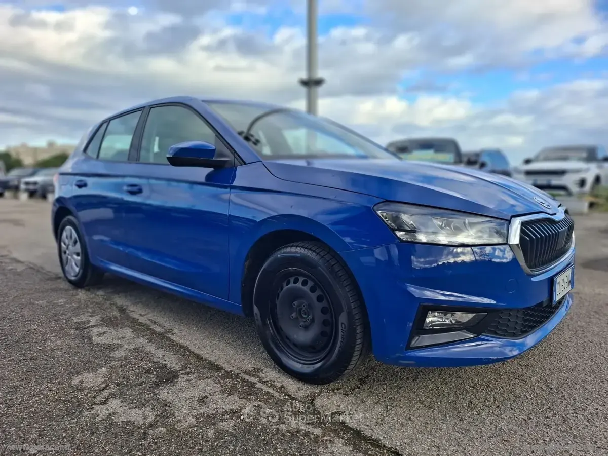 Usata Skoda Fabia Ambition 80 CV (58 kW) 2023 Blu Utilitaria