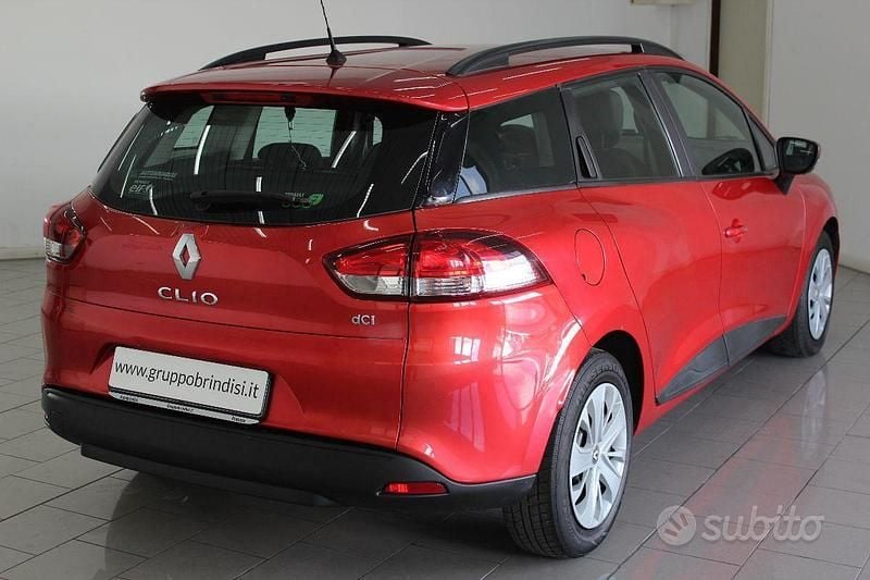 Usata Renault Clio GrandTour 75 CV (55 kW) 2016 Rosso Station wagon