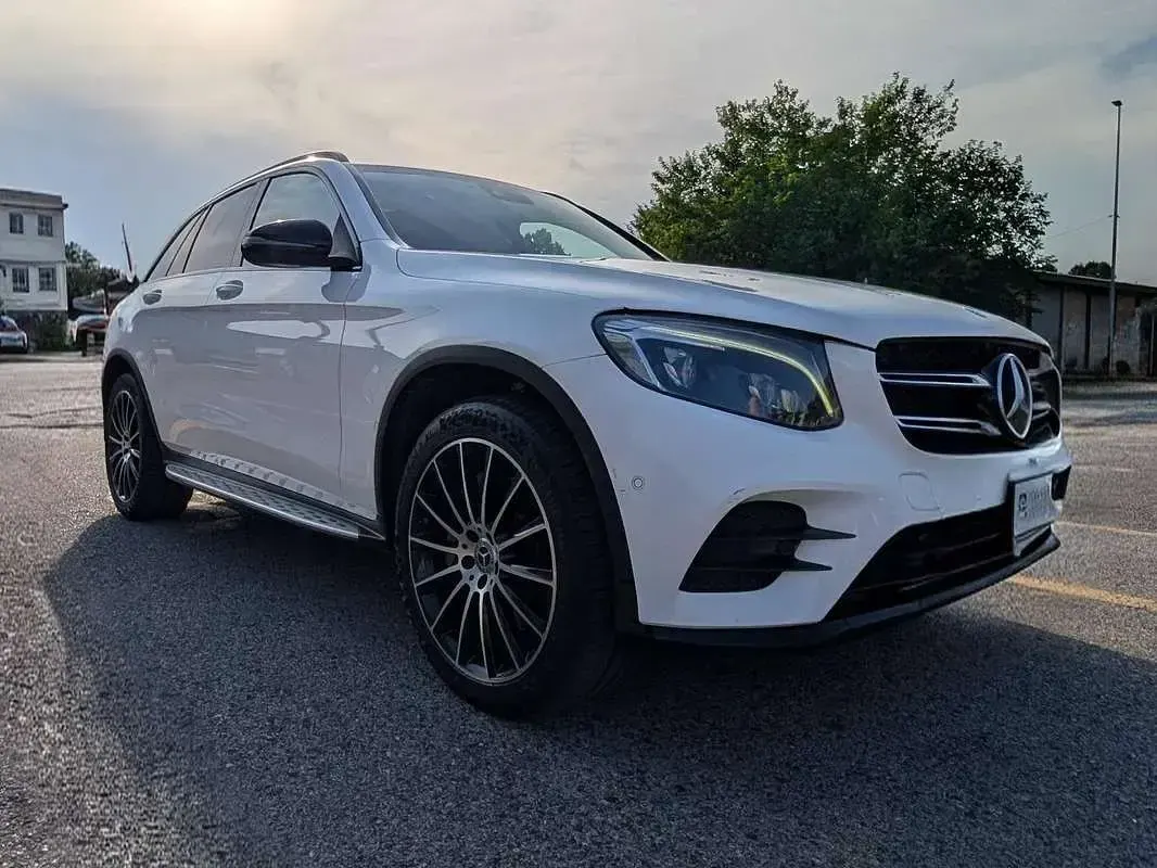 Usata Mercedes GLC250 Edition 204 CV (150 kW) 2019 Bianco SUV