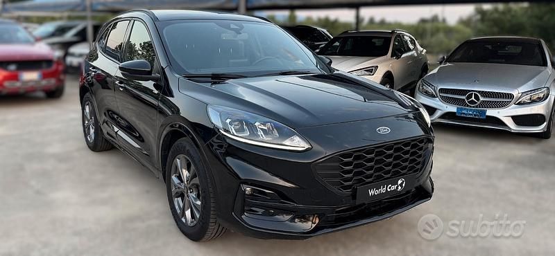 Usata Ford Kuga ST-Line 150 CV (110 kW) 2023 Nero SUV