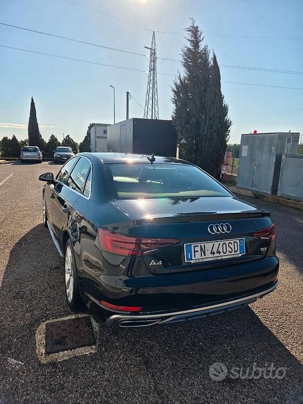 Usata Audi A4 150 CV (110 kW) 2018 Nero Berlina