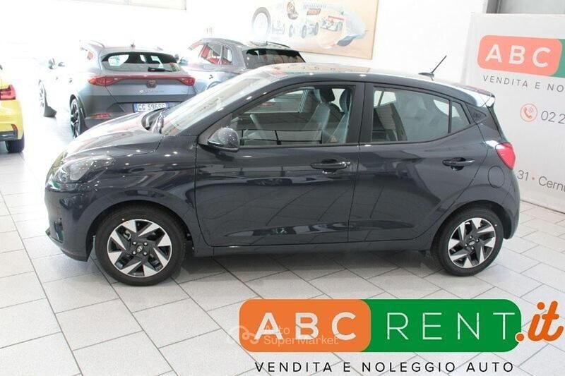 Nuova Hyundai i10 63 CV (46 kW) 2025 Gray Utilitaria