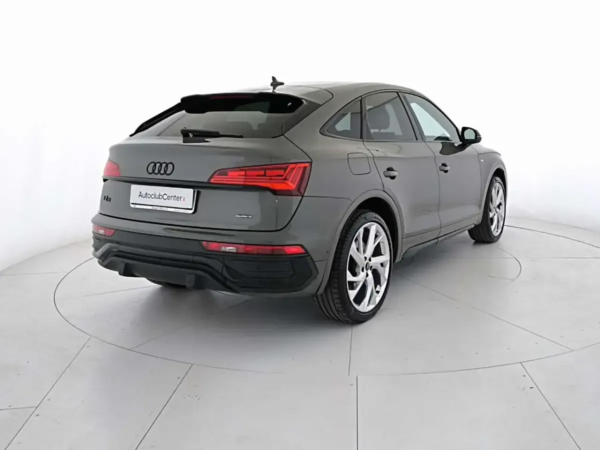 Usata Audi Q5 Sportback S-Line 265 CV (194 kW) 2023 Grigio scuro SUV