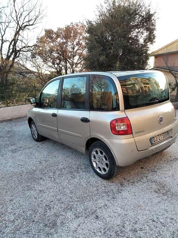 Usata Fiat Multipla Dynamic 92 CV (67 kW) 2007 Bronzo Monovolume