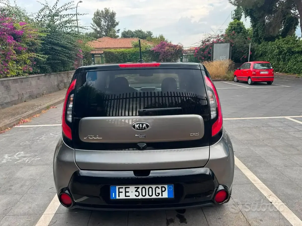 Usata Kia Soul 136 CV (100 kW) 2016 Grigio SUV