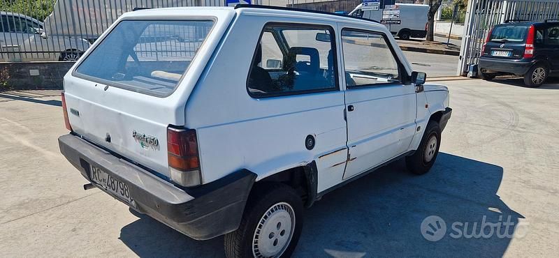 Usata Fiat 750 34 CV (25 kW) 1992 Bianco Berlina