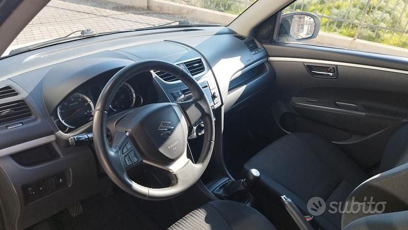 Usata Suzuki Swift GL 75 CV (55 kW) 2013 Bianco Utilitaria