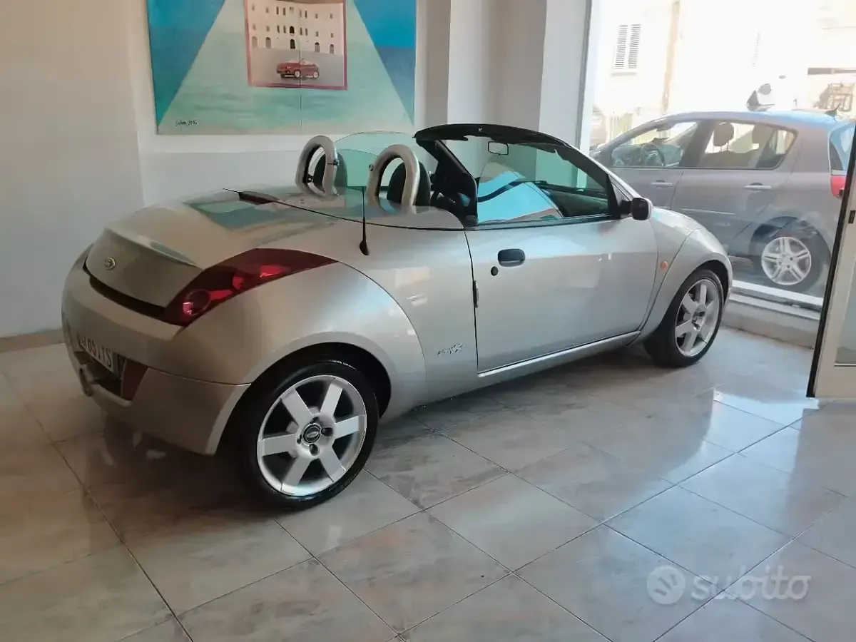 Usata Ford StreetKa 95 CV (69 kW) 2004 Grigio Cabrio