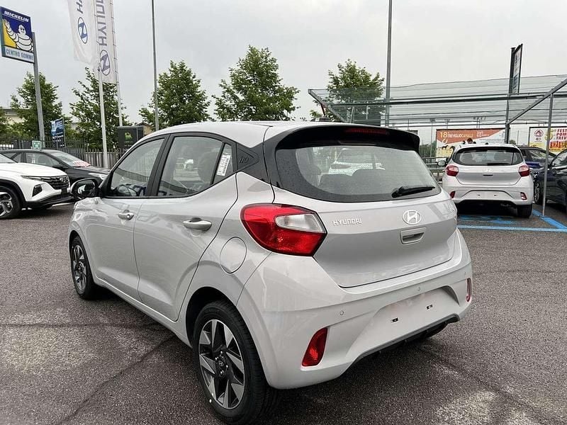 Nuova Hyundai i10 67 CV (49 kW) 2026 Grigio Utilitaria