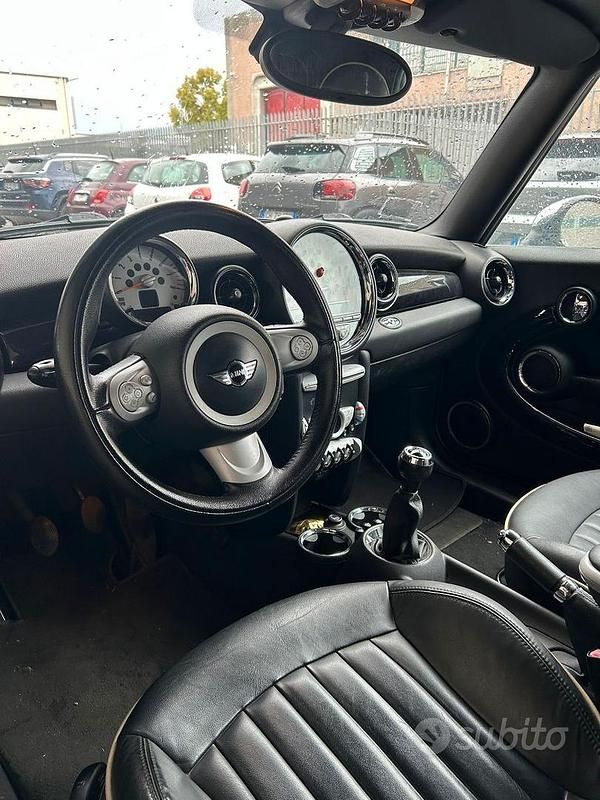 Usata Mini Cooper Cabriolet 116 CV (85 kW) 2009 Cabrio