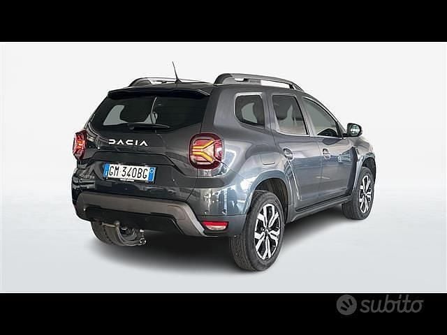Usata Dacia Duster Prestige 101 CV (74 kW) 2023 Grigio scuro SUV