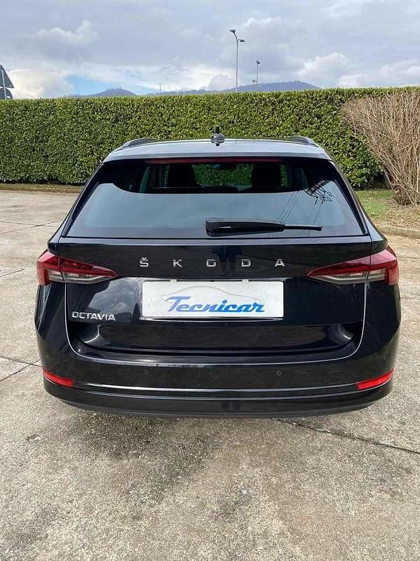 Usata Skoda Octavia SportLine 150 CV (110 kW) 2022 Nero Station wagon