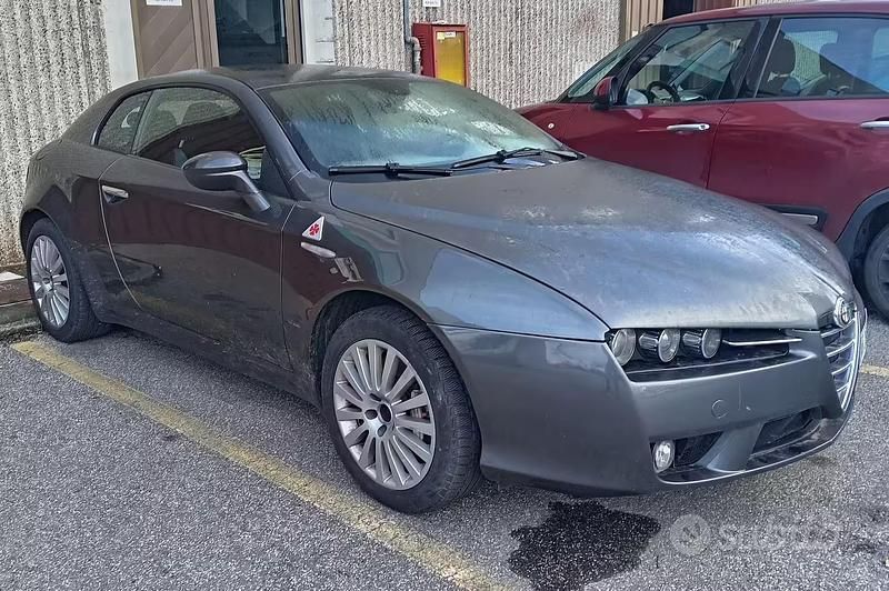 Usata Alfa Romeo Brera 200 CV (147 kW) 2007 Grigio Coupé