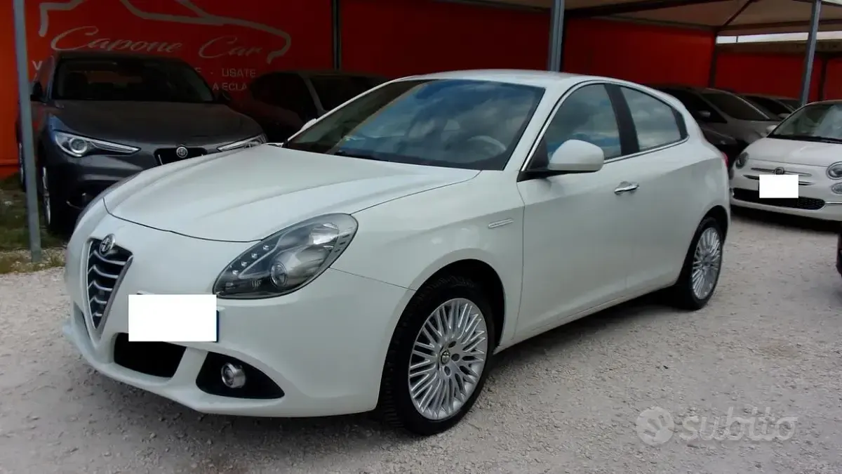 Usata Alfa Romeo Giulietta Distinctive 120 CV (88 kW) 2014 Bianco Utilitaria