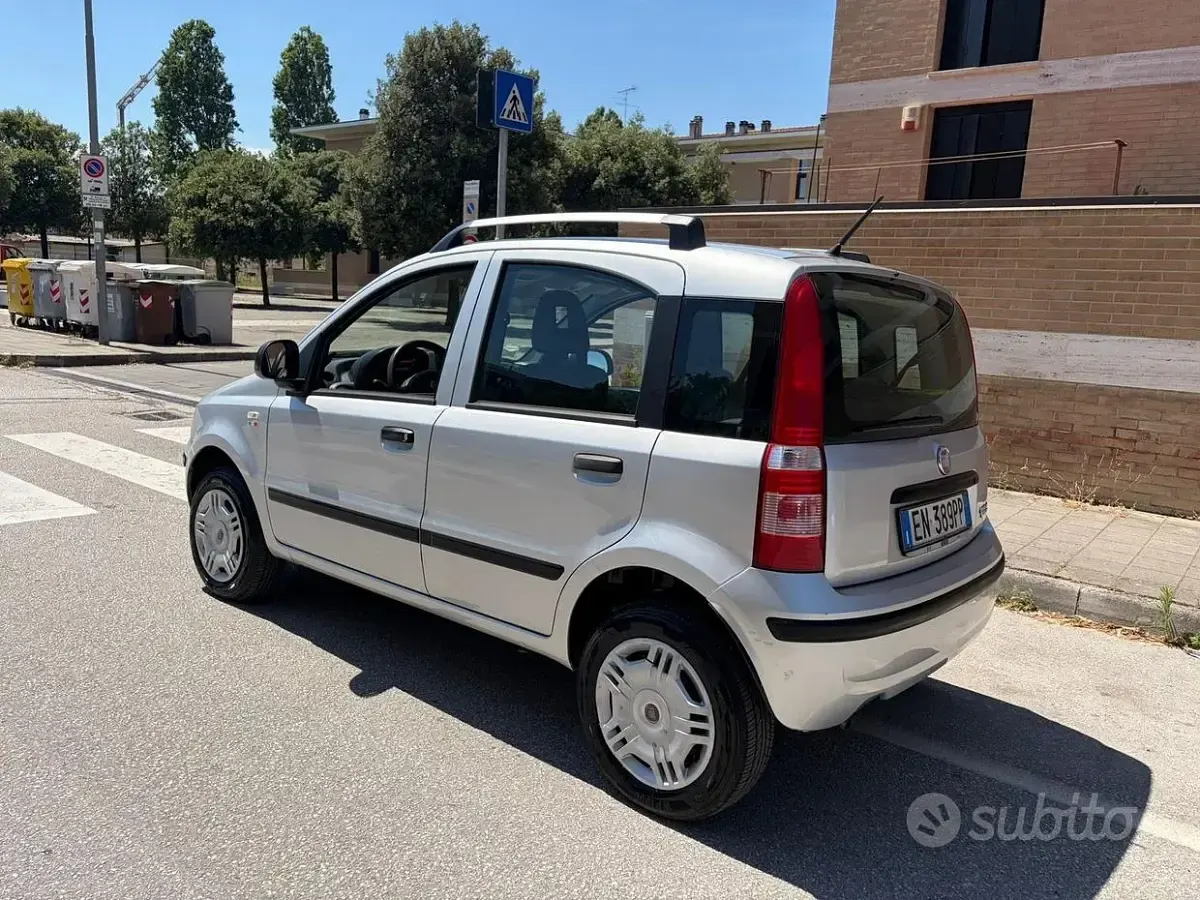 Usata Fiat Panda 80 CV (58 kW) 2012 Grigio Utilitaria