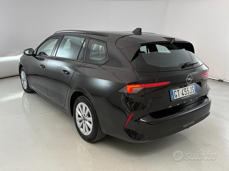 Usata Opel Astra Edition 131 CV (96 kW) 2024 Nero Station wagon