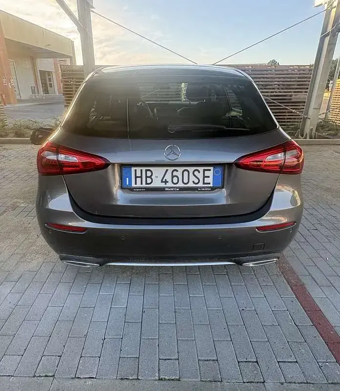 Usata Mercedes A200 Premium 163 CV (119 kW) 2018 Berlina