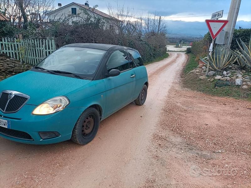 Usata Lancia Ypsilon 77 CV (56 kW) 2008 Verde Utilitaria