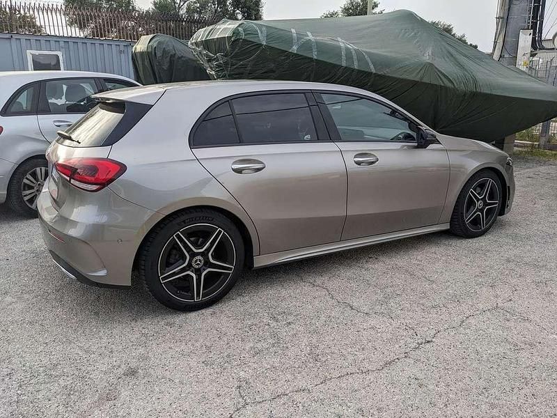Usata Mercedes A200 150 CV (110 kW) 2018 Grigio Berlina